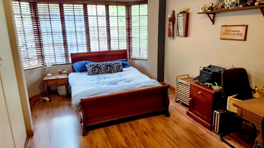 4 Bedroom Property for Sale in Eldoraigne Gauteng