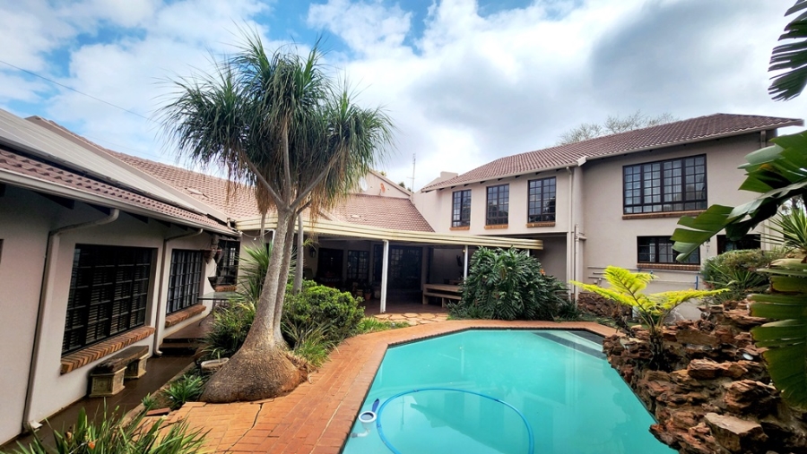 4 Bedroom Property for Sale in Eldoraigne Gauteng