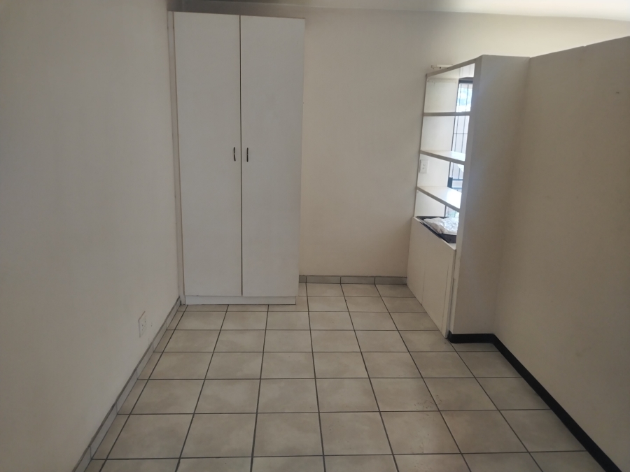 To Let 1 Bedroom Property for Rent in Brenthurst Gauteng