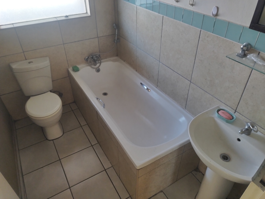To Let 1 Bedroom Property for Rent in Brenthurst Gauteng