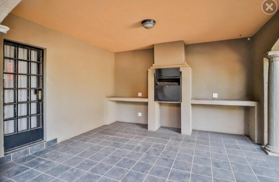 4 Bedroom Property for Sale in Montana Park Gauteng
