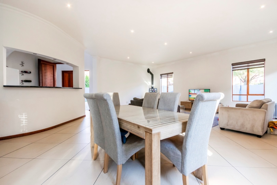 4 Bedroom Property for Sale in Woodmead Gauteng