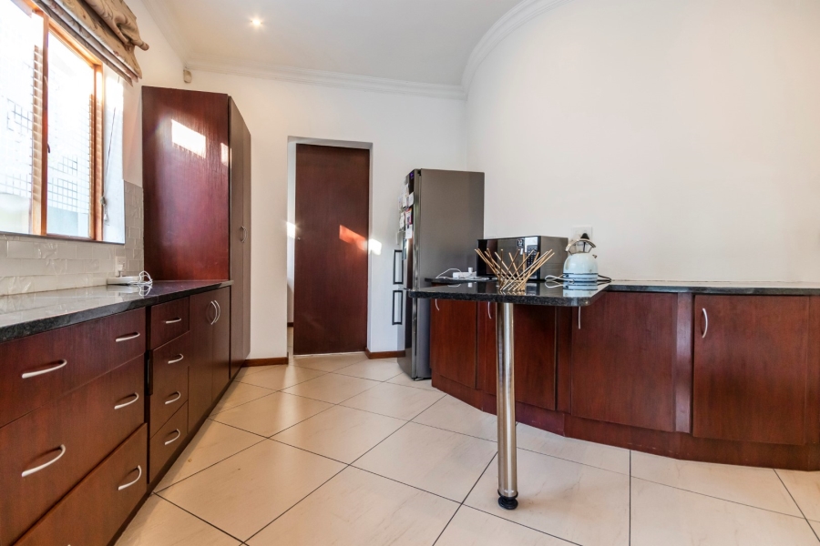 4 Bedroom Property for Sale in Woodmead Gauteng