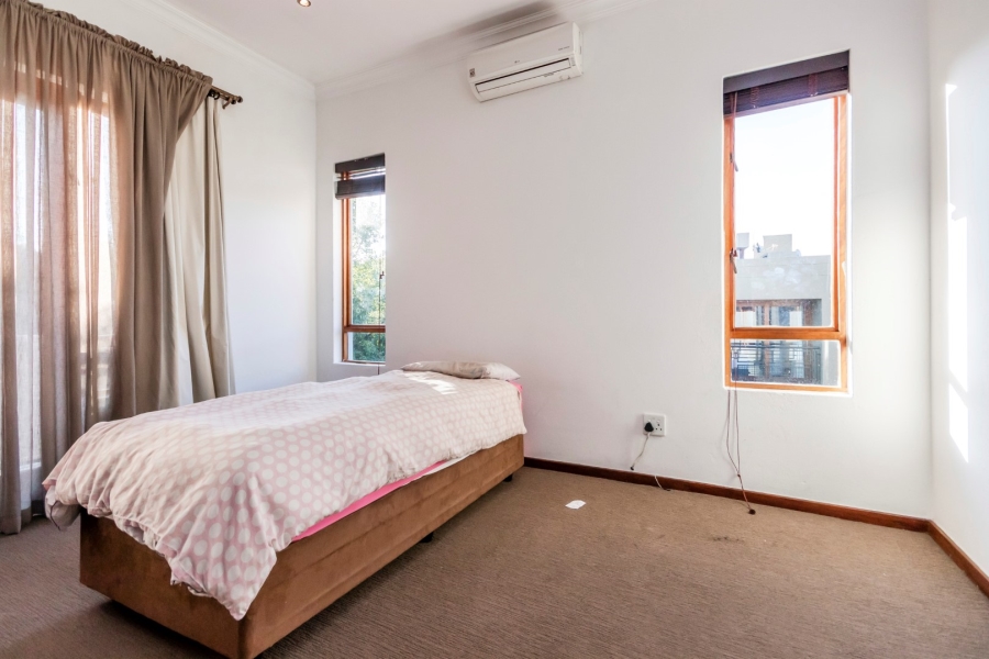 4 Bedroom Property for Sale in Woodmead Gauteng
