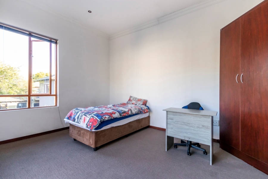4 Bedroom Property for Sale in Woodmead Gauteng