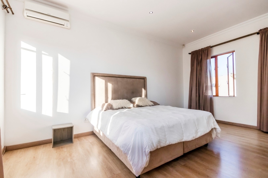 4 Bedroom Property for Sale in Woodmead Gauteng