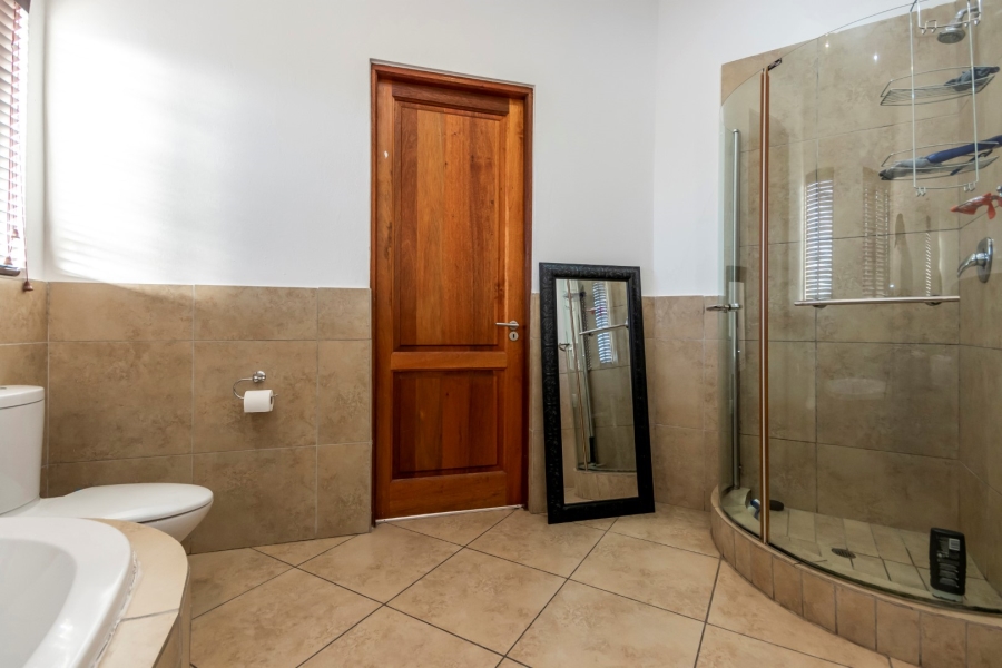 4 Bedroom Property for Sale in Woodmead Gauteng