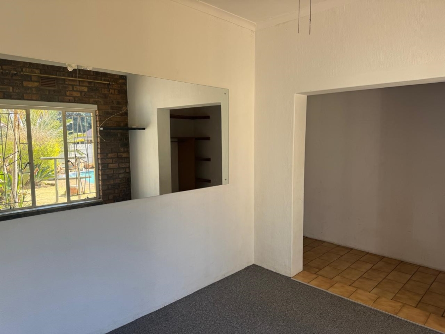 To Let 3 Bedroom Property for Rent in Dunnottar Gauteng