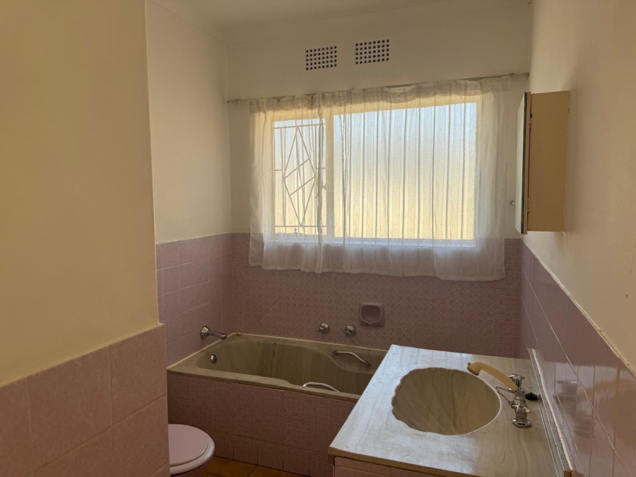 To Let 3 Bedroom Property for Rent in Dunnottar Gauteng