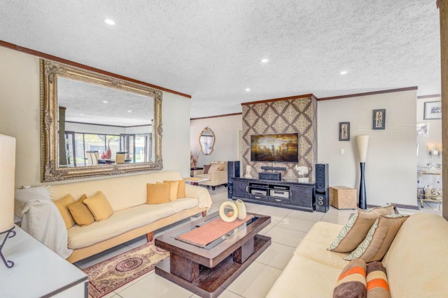 8 Bedroom Property for Sale in Kibler Park Gauteng