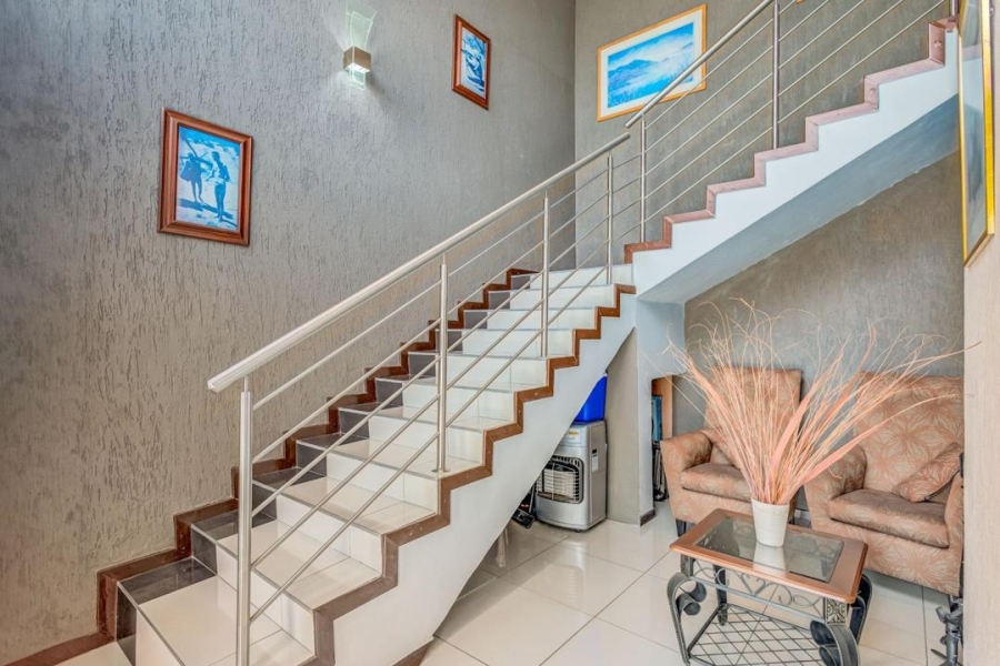 8 Bedroom Property for Sale in Kibler Park Gauteng
