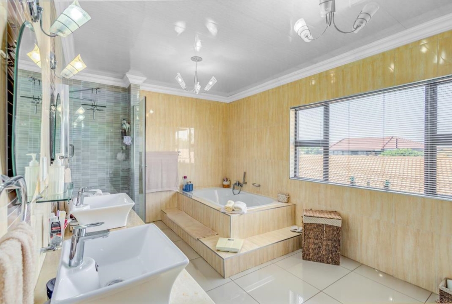 8 Bedroom Property for Sale in Kibler Park Gauteng