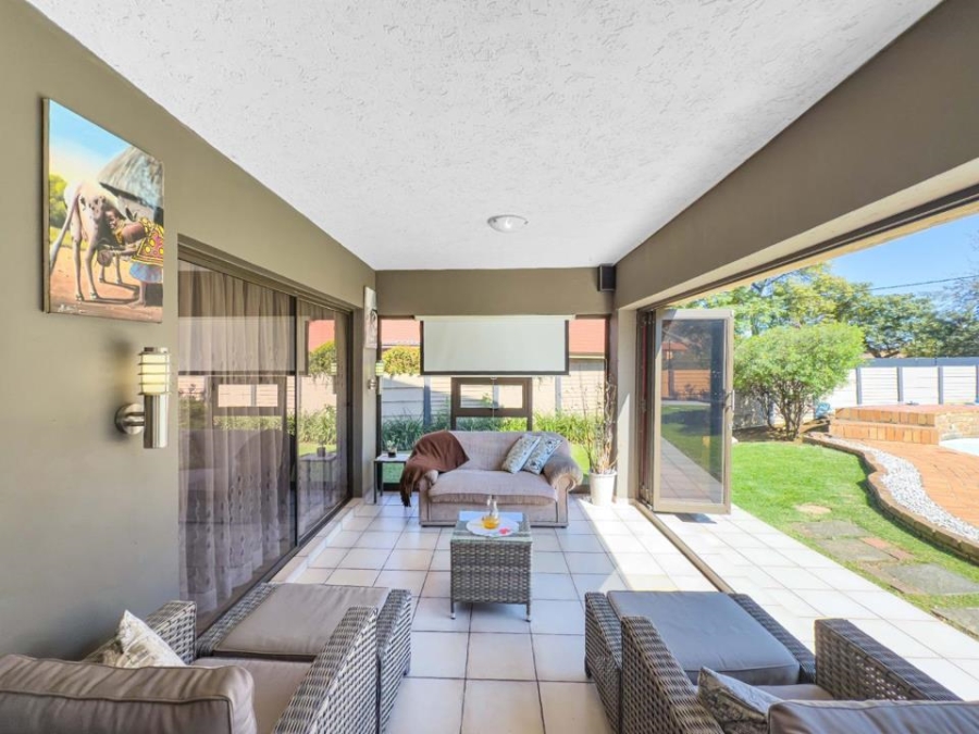 8 Bedroom Property for Sale in Kibler Park Gauteng