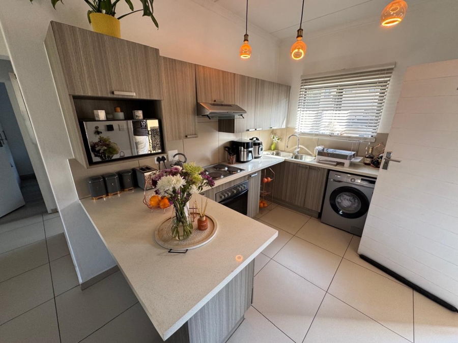 To Let 2 Bedroom Property for Rent in Lilianton Gauteng