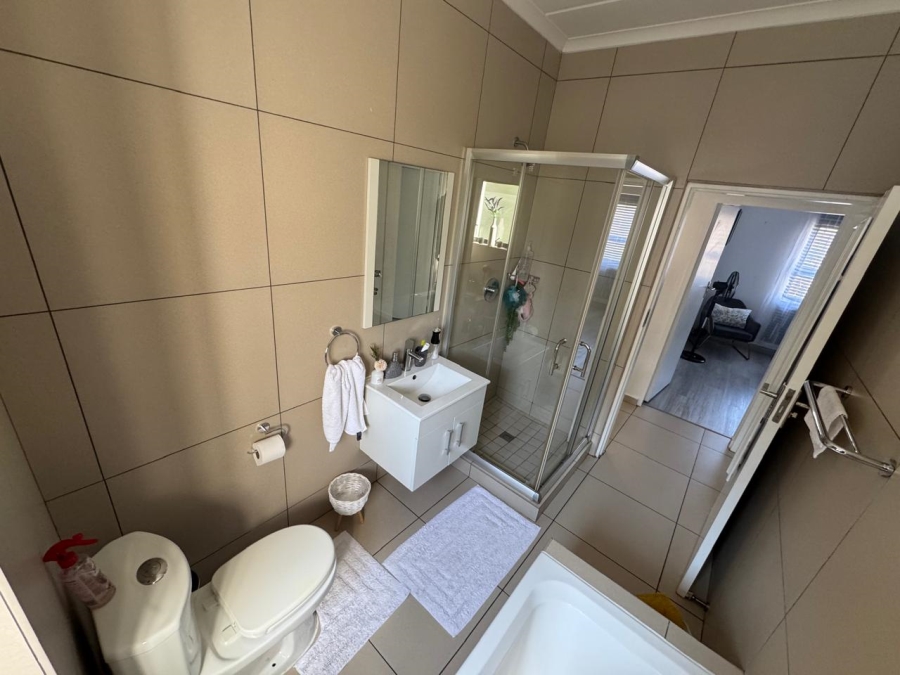 To Let 2 Bedroom Property for Rent in Lilianton Gauteng