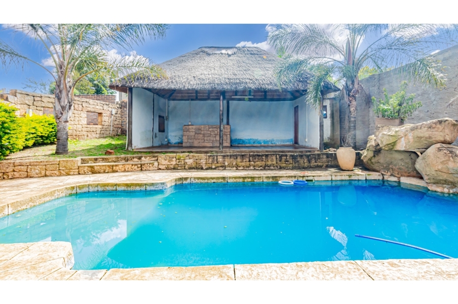 5 Bedroom Property for Sale in Naturena Gauteng