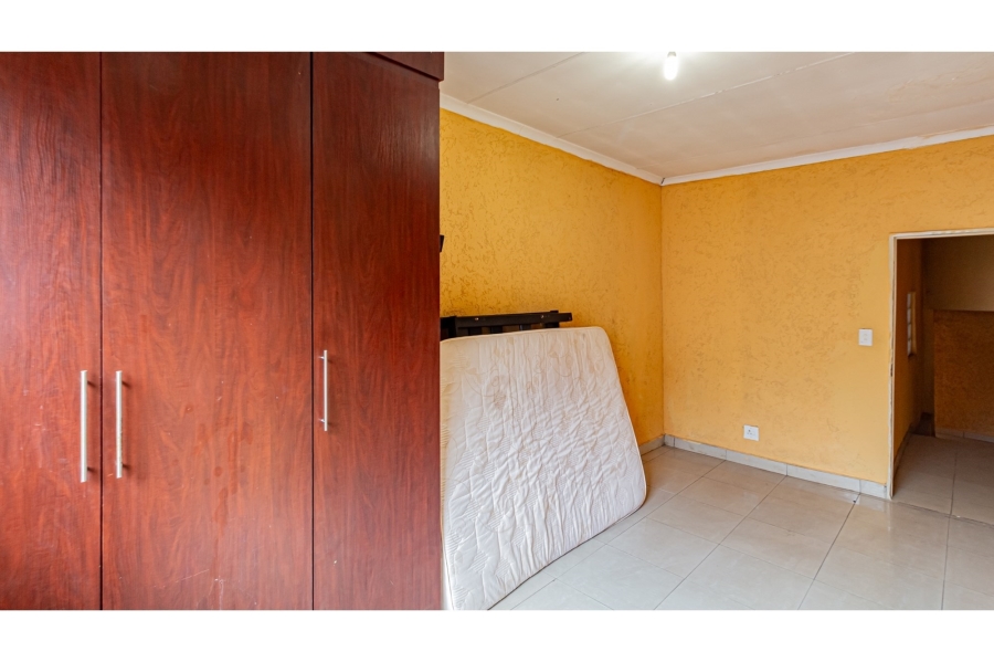 5 Bedroom Property for Sale in Naturena Gauteng