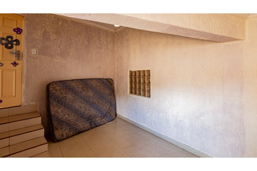 5 Bedroom Property for Sale in Naturena Gauteng