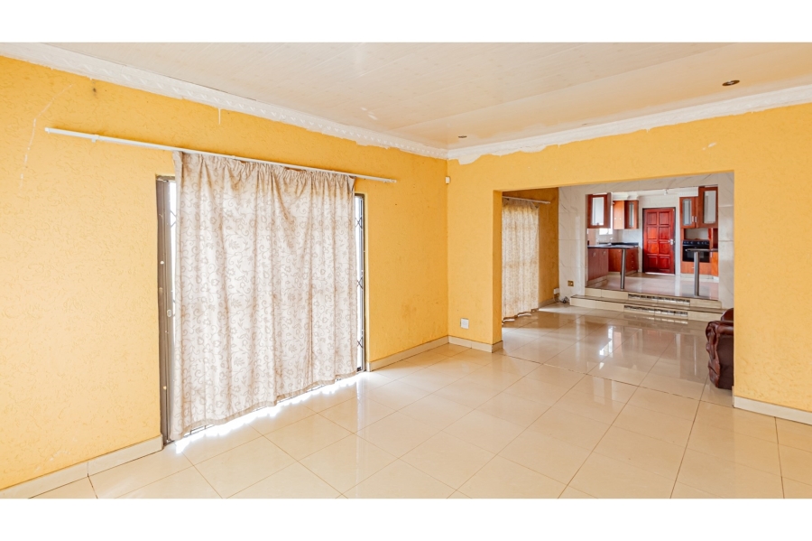 5 Bedroom Property for Sale in Naturena Gauteng