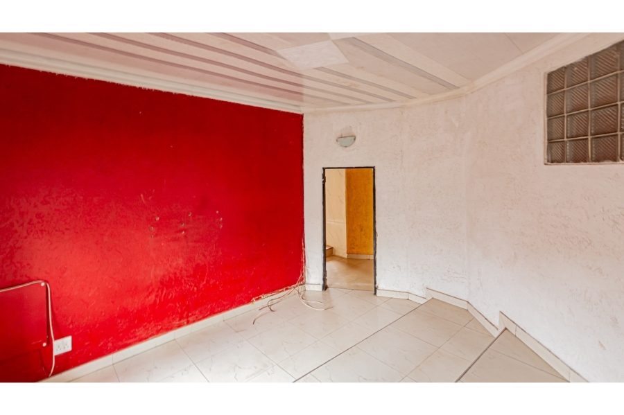 5 Bedroom Property for Sale in Naturena Gauteng