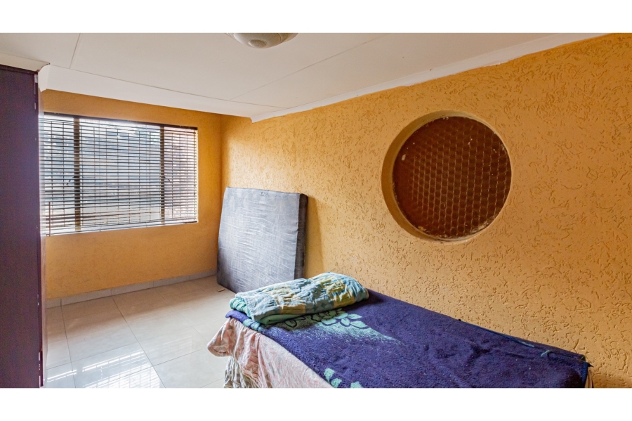 5 Bedroom Property for Sale in Naturena Gauteng