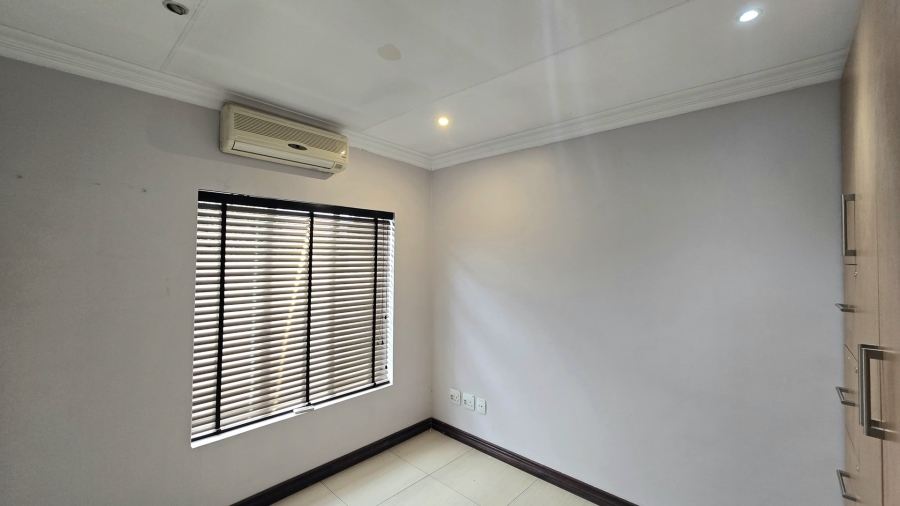 To Let commercial Property for Rent in Wierda Park Gauteng