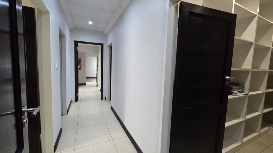 To Let commercial Property for Rent in Wierda Park Gauteng