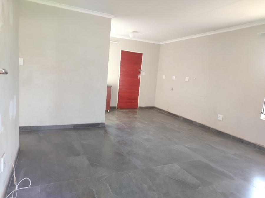 2 Bedroom Property for Sale in Alliance Gauteng