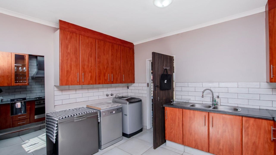 3 Bedroom Property for Sale in Sunward Park Gauteng