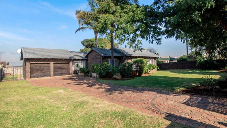 3 Bedroom Property for Sale in Sunward Park Gauteng