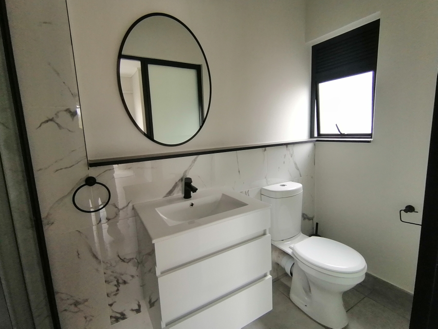 To Let 1 Bedroom Property for Rent in Waterfall Gauteng