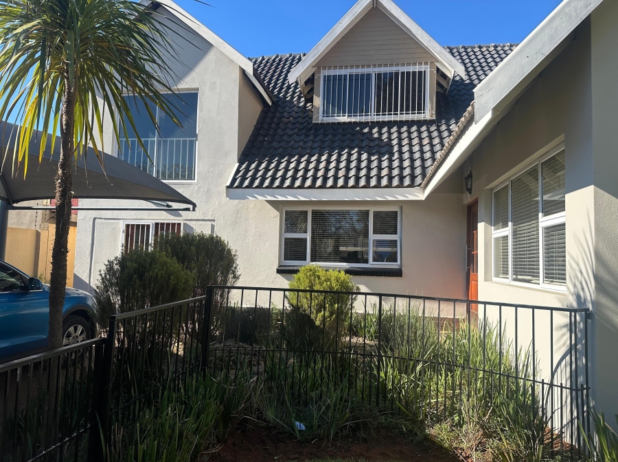 4 Bedroom Property for Sale in Dunvegan Gauteng