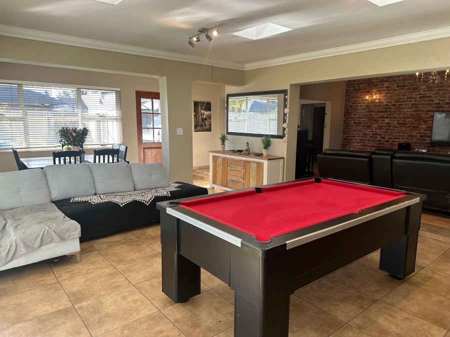 4 Bedroom Property for Sale in Dunvegan Gauteng