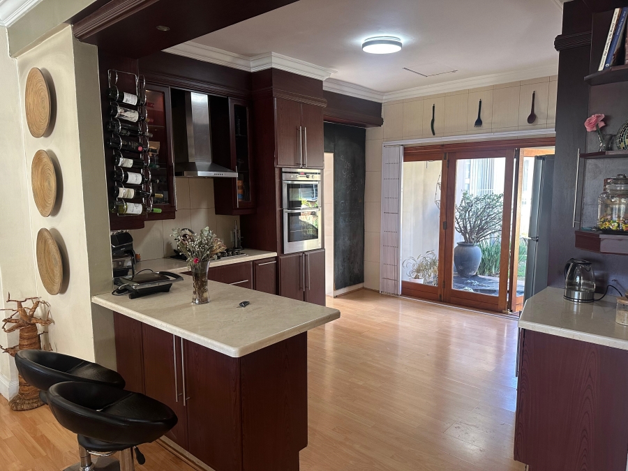 4 Bedroom Property for Sale in Dunvegan Gauteng