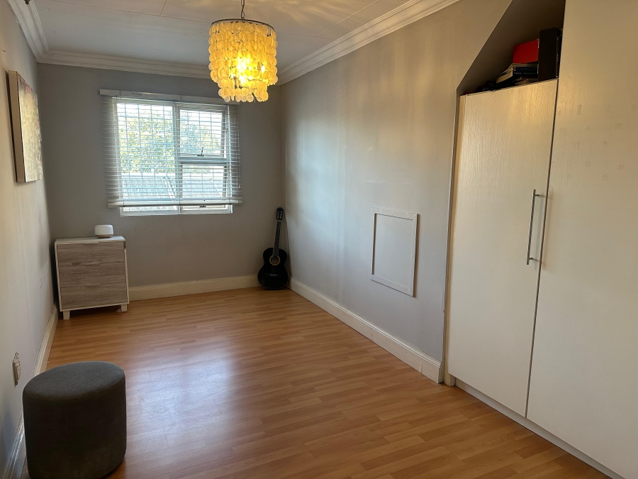 4 Bedroom Property for Sale in Dunvegan Gauteng