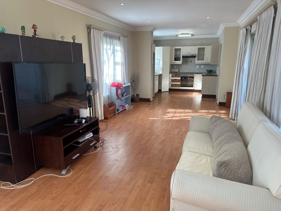 4 Bedroom Property for Sale in Dunvegan Gauteng