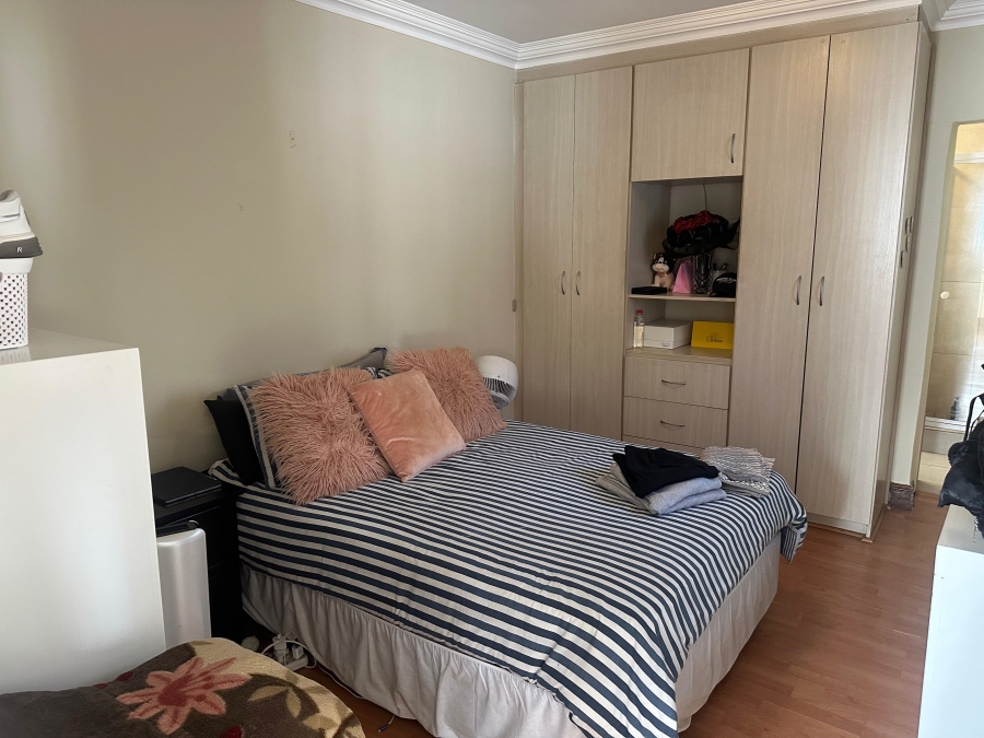 4 Bedroom Property for Sale in Dunvegan Gauteng