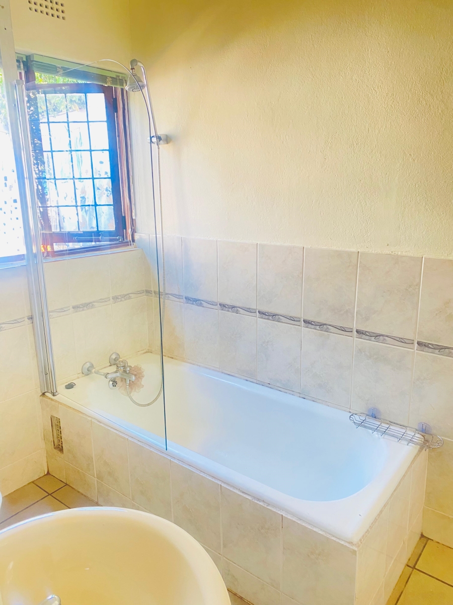 2 Bedroom Property for Sale in Melville Gauteng