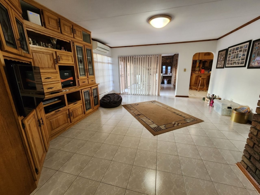 5 Bedroom Property for Sale in Bartlett Gauteng