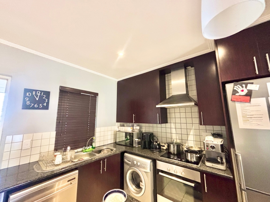 To Let 2 Bedroom Property for Rent in Morningside Gauteng