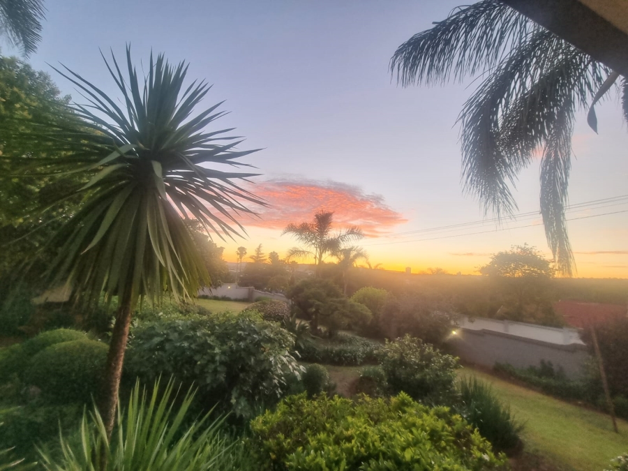 4 Bedroom Property for Sale in Cyrildene Gauteng