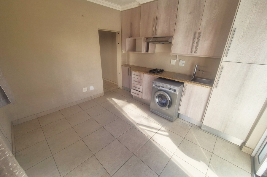 To Let 1 Bedroom Property for Rent in Norscot Gauteng