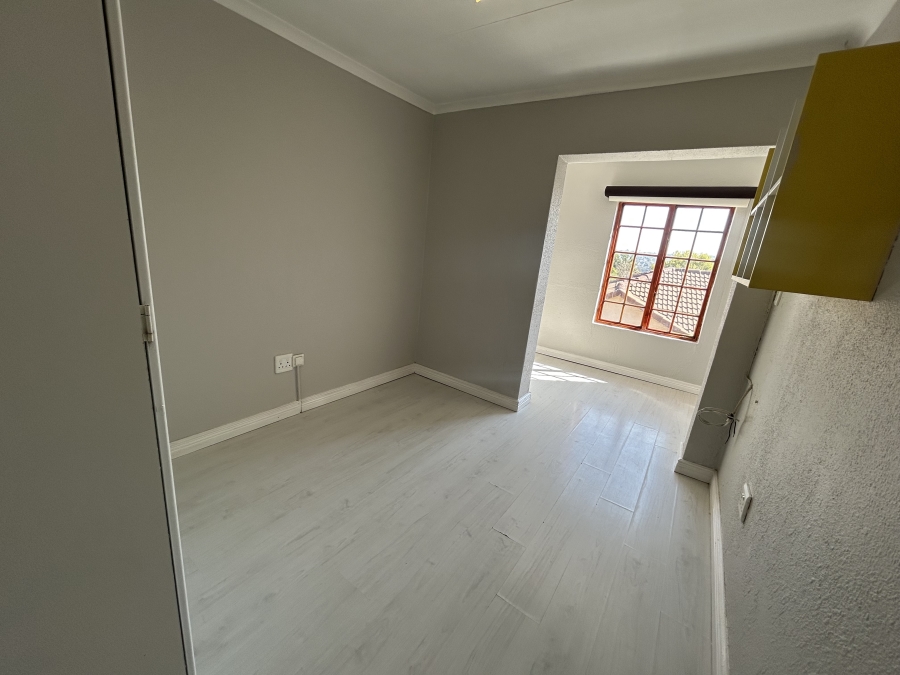To Let 3 Bedroom Property for Rent in Kyalami Hills Gauteng