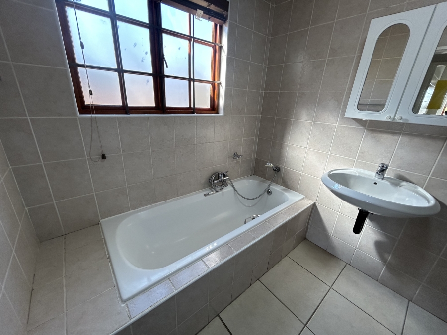 To Let 3 Bedroom Property for Rent in Kyalami Hills Gauteng