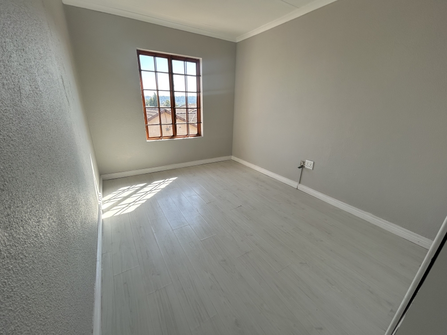 To Let 3 Bedroom Property for Rent in Kyalami Hills Gauteng