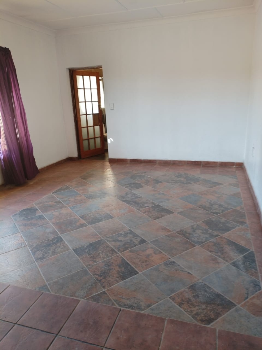 4 Bedroom Property for Sale in Meyerton Central Gauteng