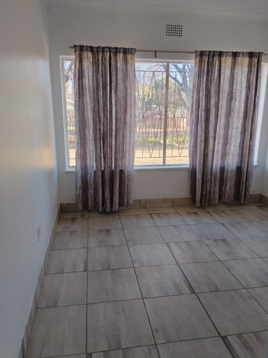 4 Bedroom Property for Sale in Meyerton Central Gauteng