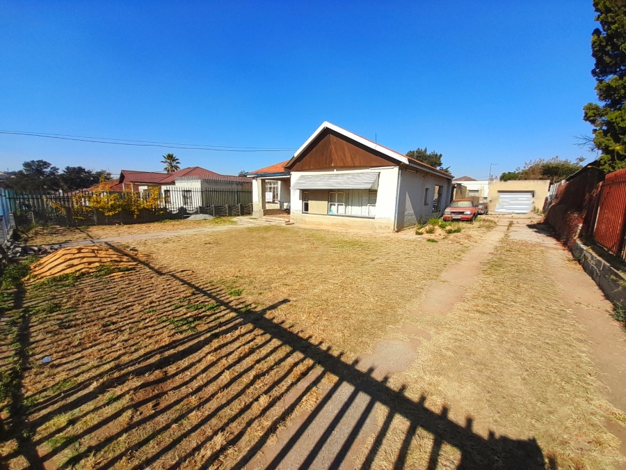 14 Bedroom Property for Sale in Delville Gauteng