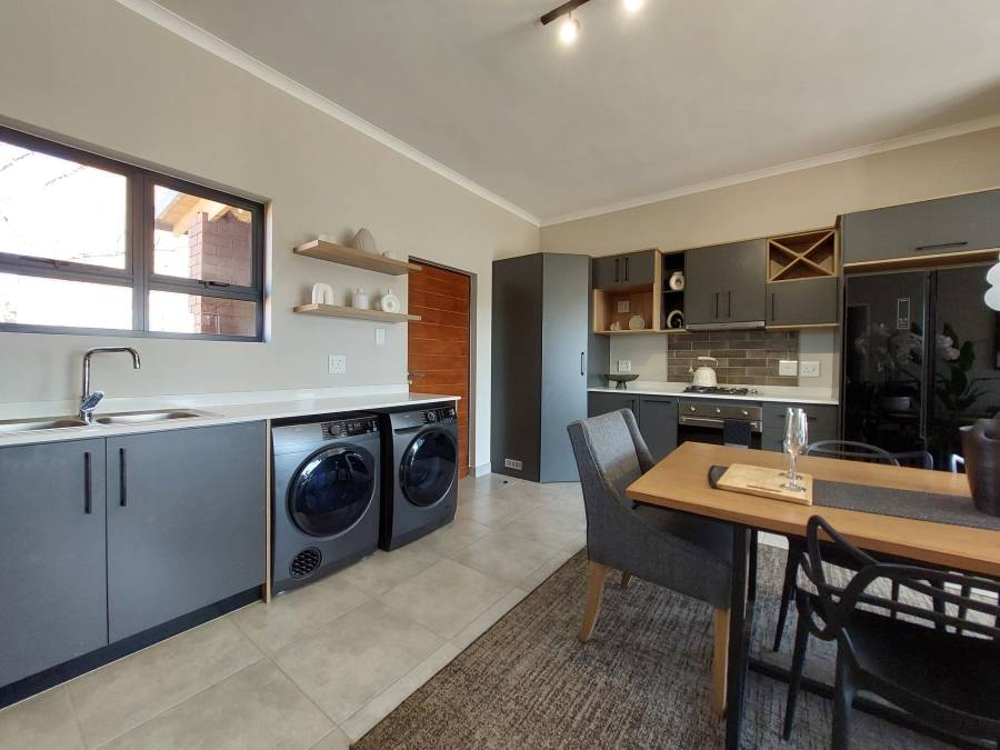 2 Bedroom Property for Sale in Olympus AH Gauteng