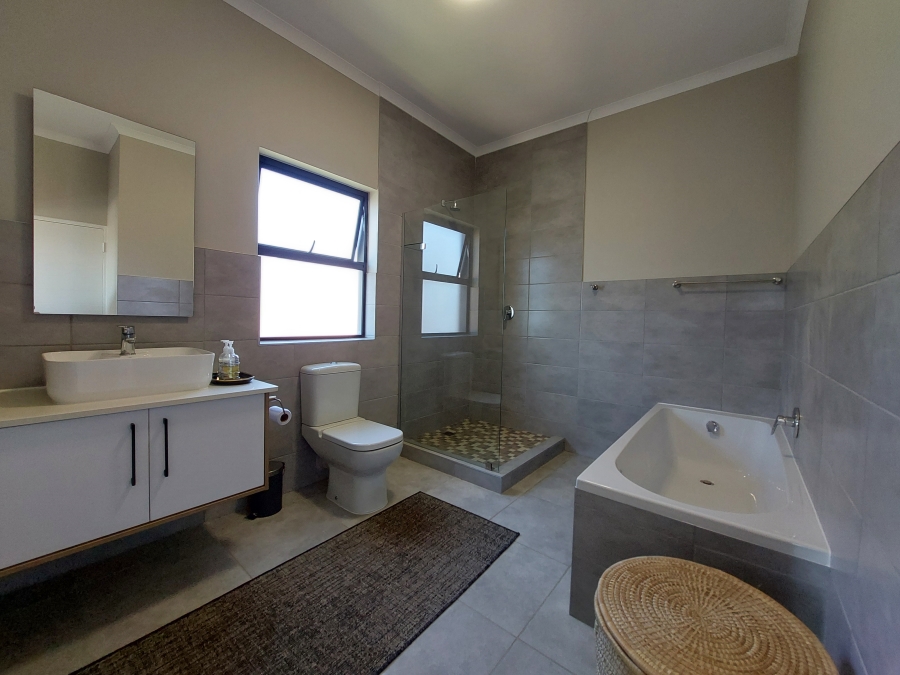2 Bedroom Property for Sale in Olympus AH Gauteng